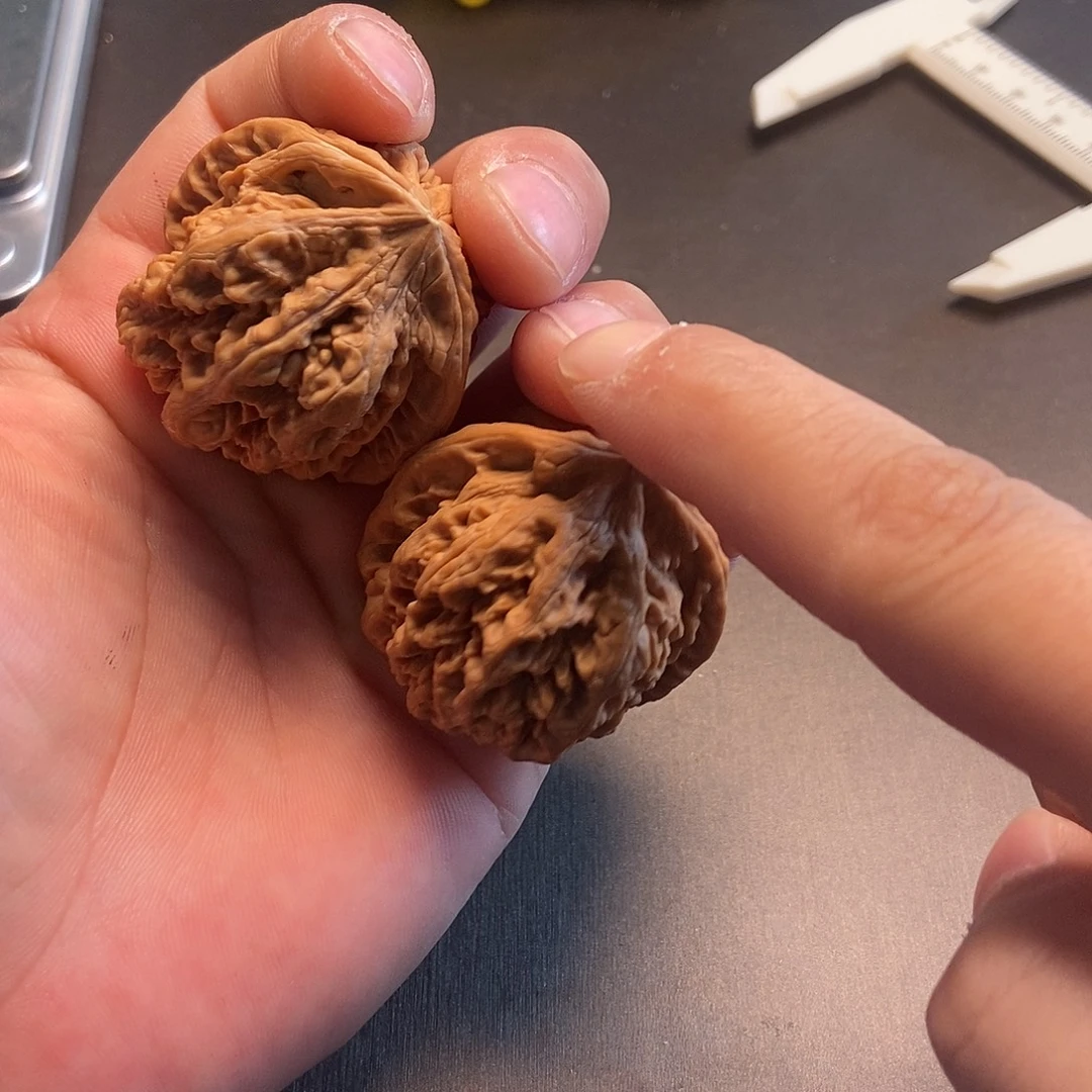 黑***侠吊坠文玩核桃粗筋