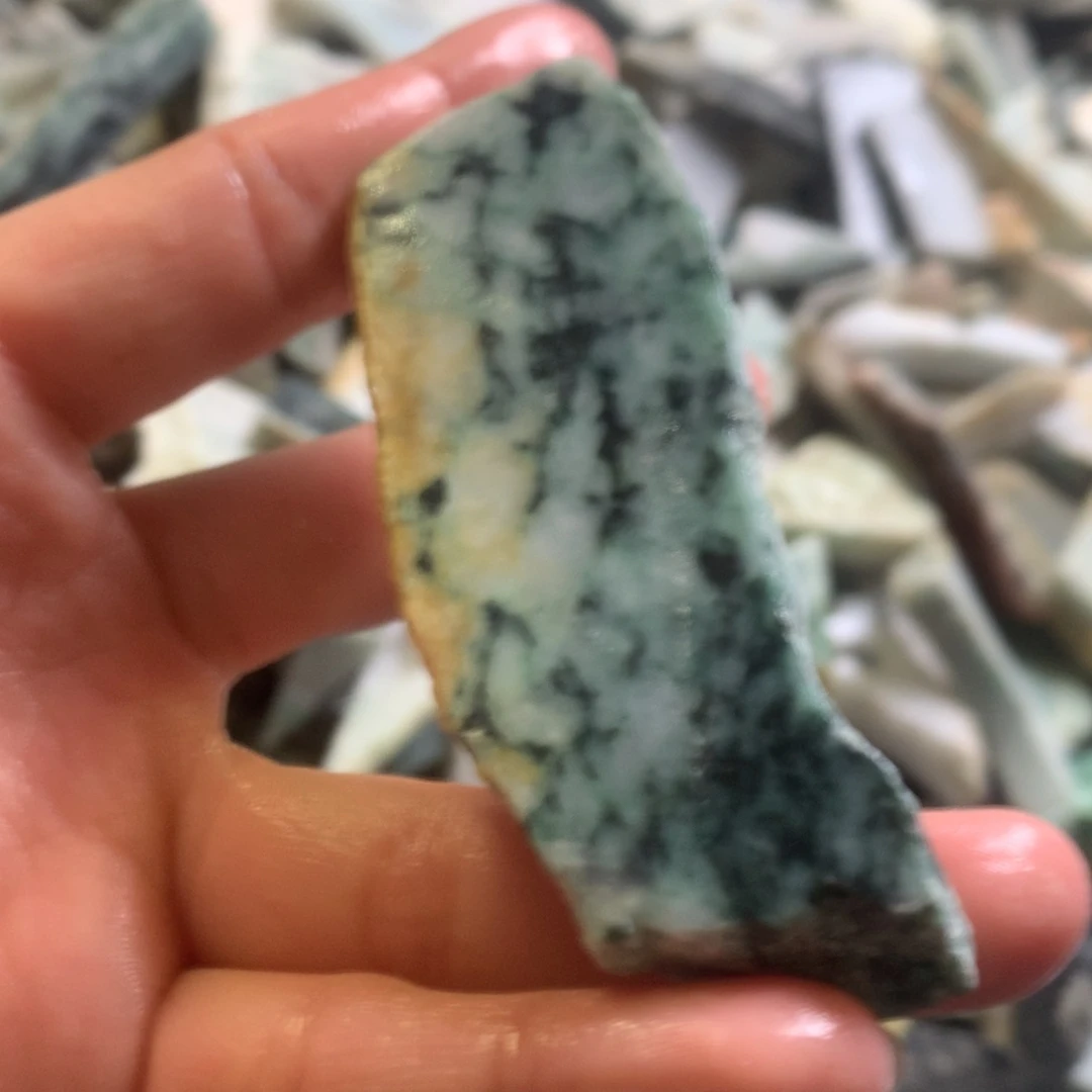 翡翠颈饰未镶嵌缅甸翡翠