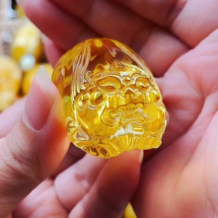 琥珀未镶嵌裸石吊坠