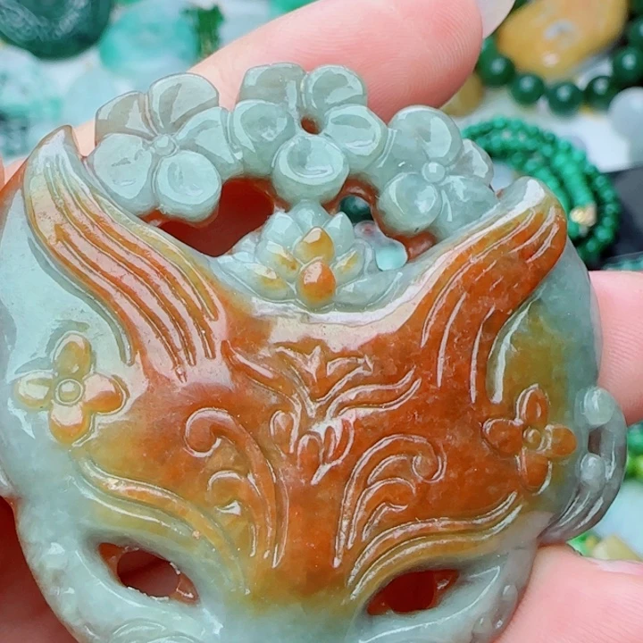 翡翠未镶嵌颈饰天然A货238