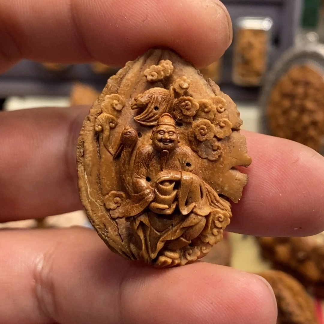 潍坊核雕桃核雕刻财神到