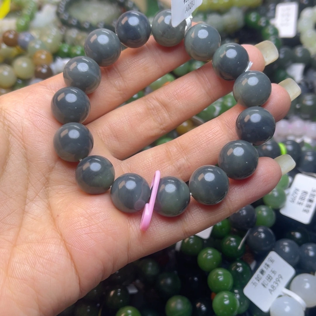 .***蓝和田玉未镶嵌手链