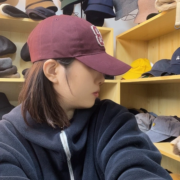 纯棉红色字母棒球帽