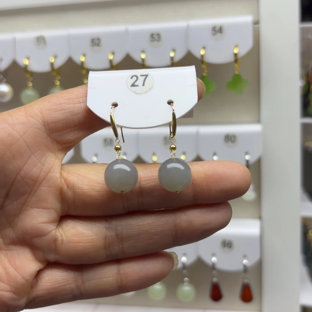 和田玉18K金镶嵌耳饰