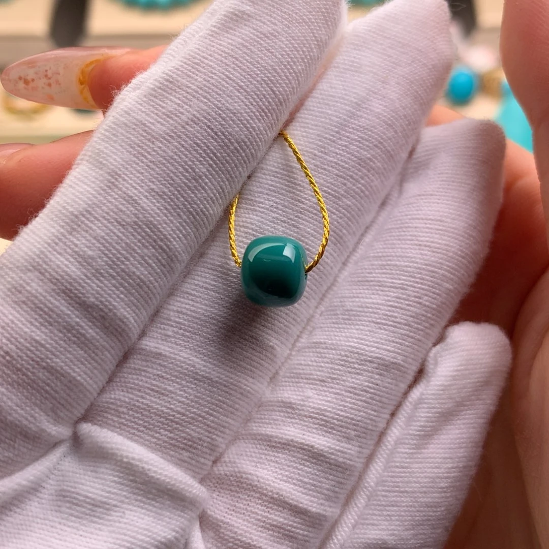 未镶嵌绿松石珠宝奇石8.2*7.4mm