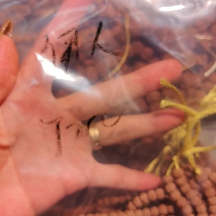 伊***子吊坠金刚菩提不保黄