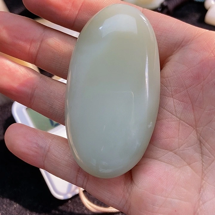 和田玉颈饰未镶嵌强****下