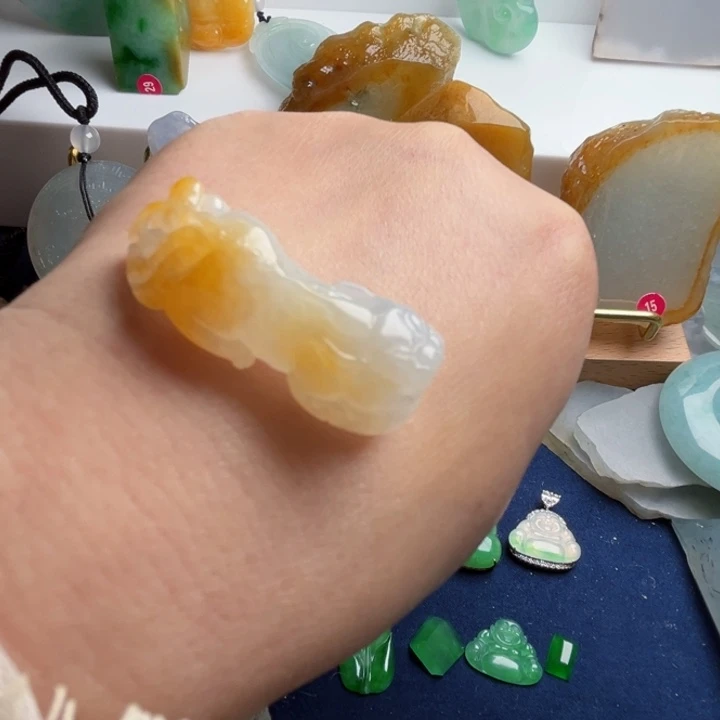 翡翠未镶嵌颈饰天然翡翠