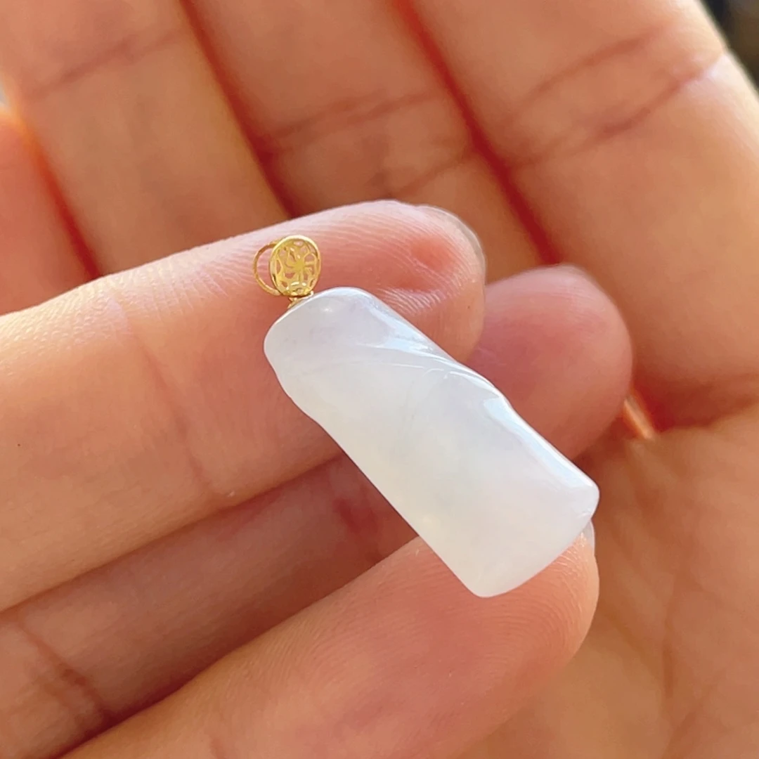 翡翠颈饰18K金镶嵌竹节