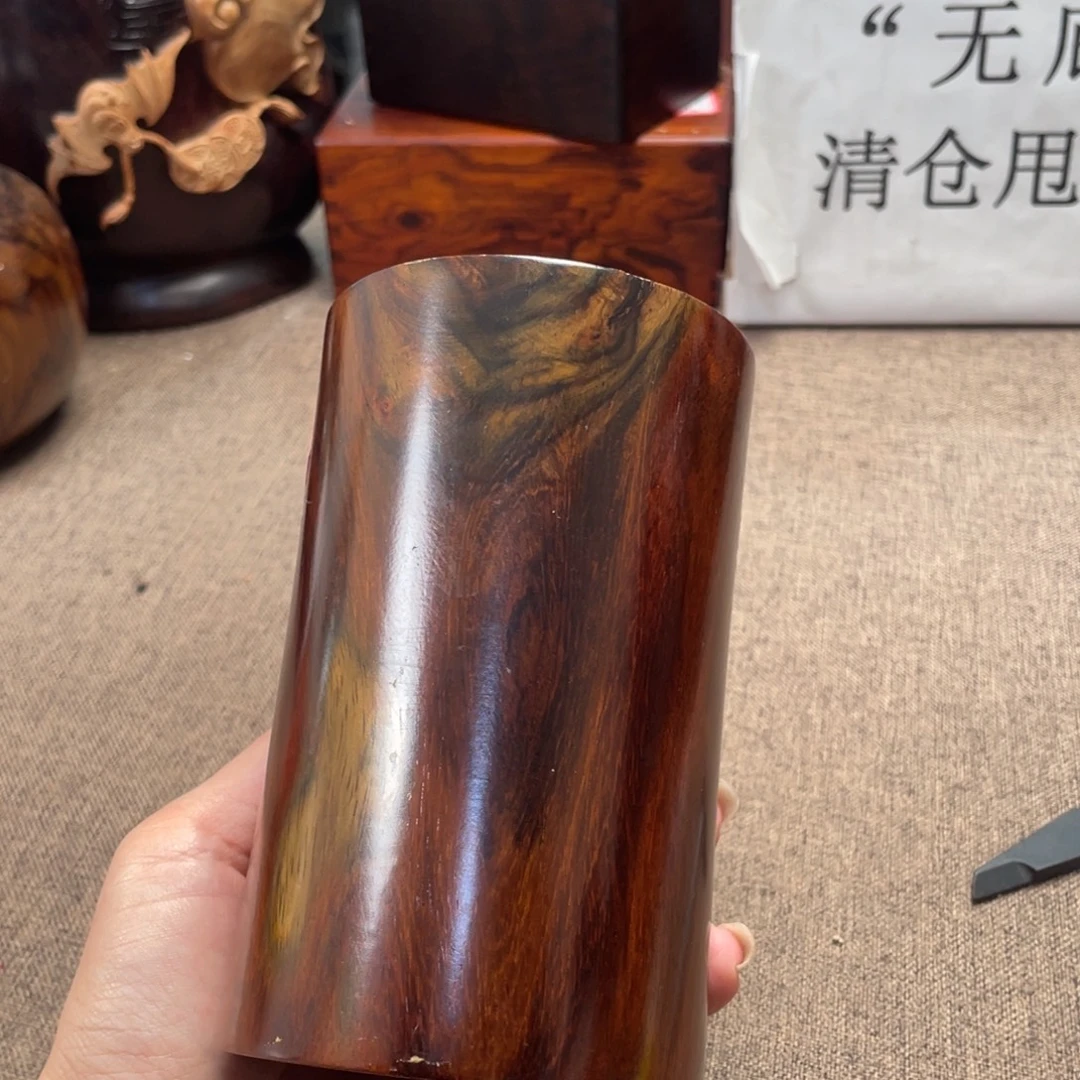 交趾黄檀（大红酸枝）笔筒