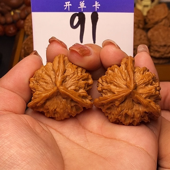 桃核吊坠三棱38无刀痕s