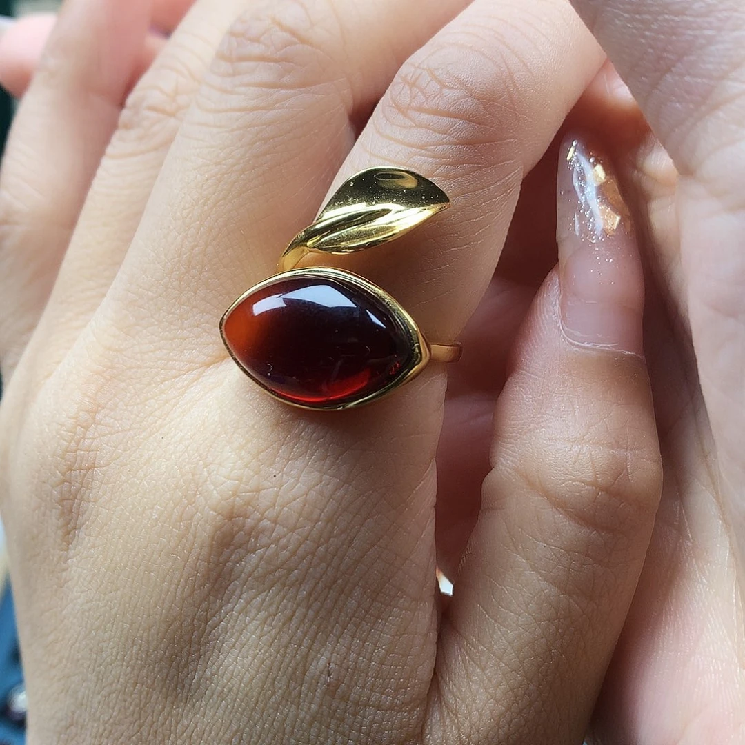 血珀银S925镶嵌戒指耳坠