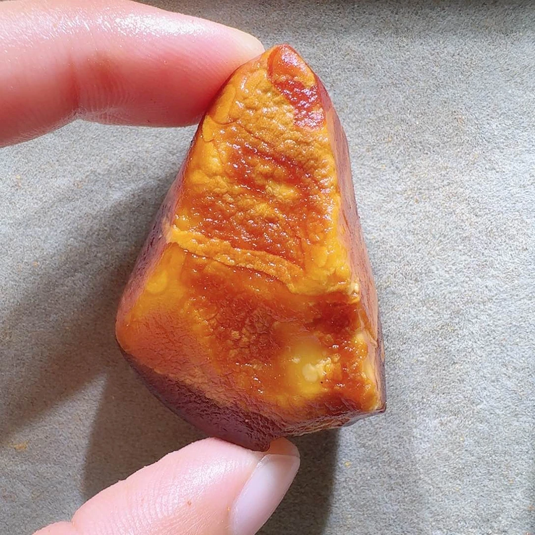 定制琥珀未镶嵌定制