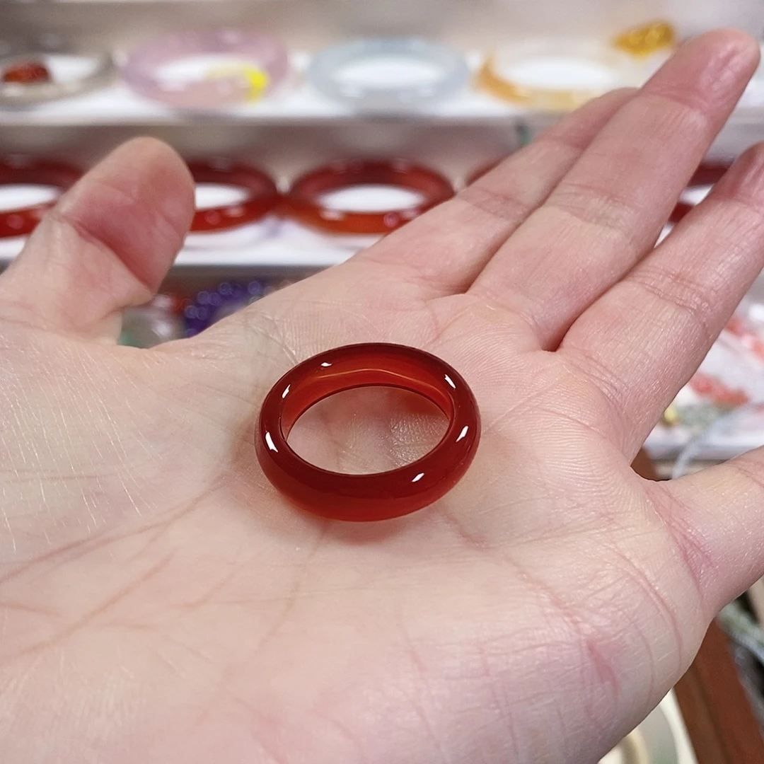圆***宝玛瑙/玉髓未镶嵌戒指