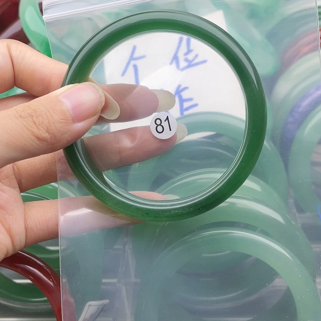 【闪购商品】石英岩玉手镯未镶嵌6162