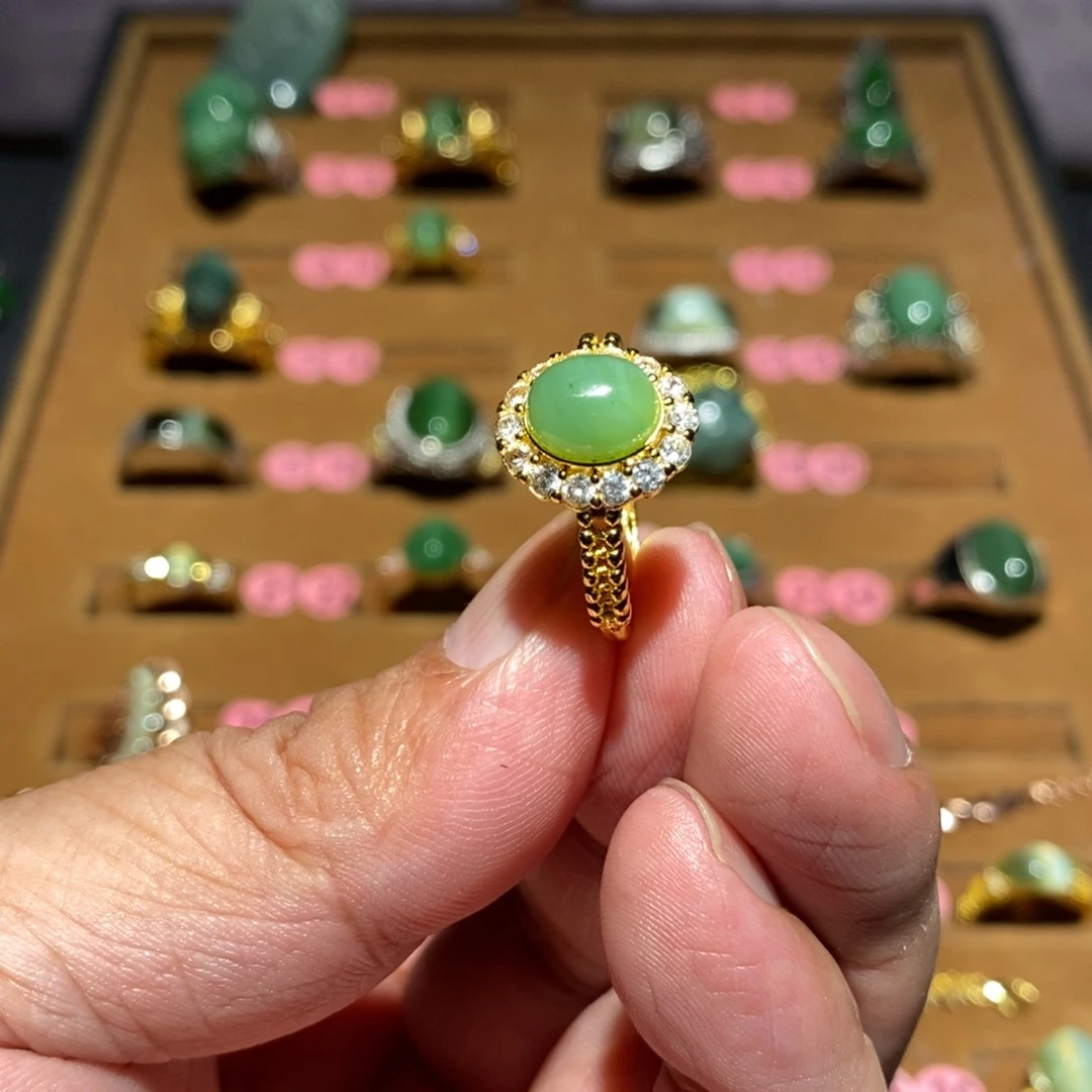 和田玉（碧玉）戒指未镶嵌