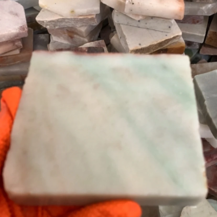 【闪购商品】石英质玉手镯未镶嵌花纹绿