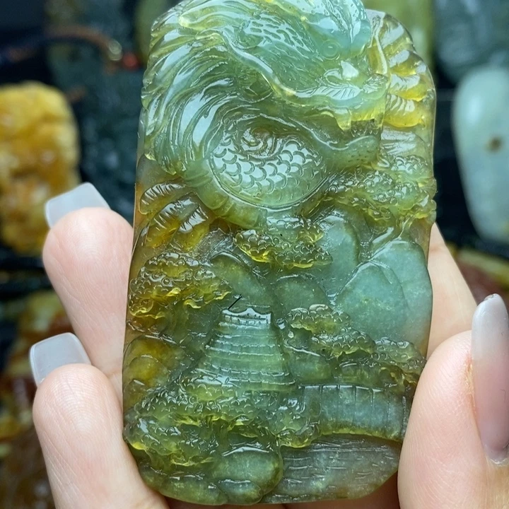 蛇纹石玉未镶嵌颈饰