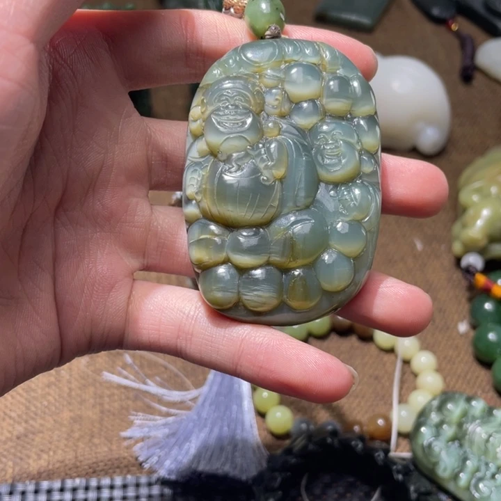 和田玉未镶嵌挂件