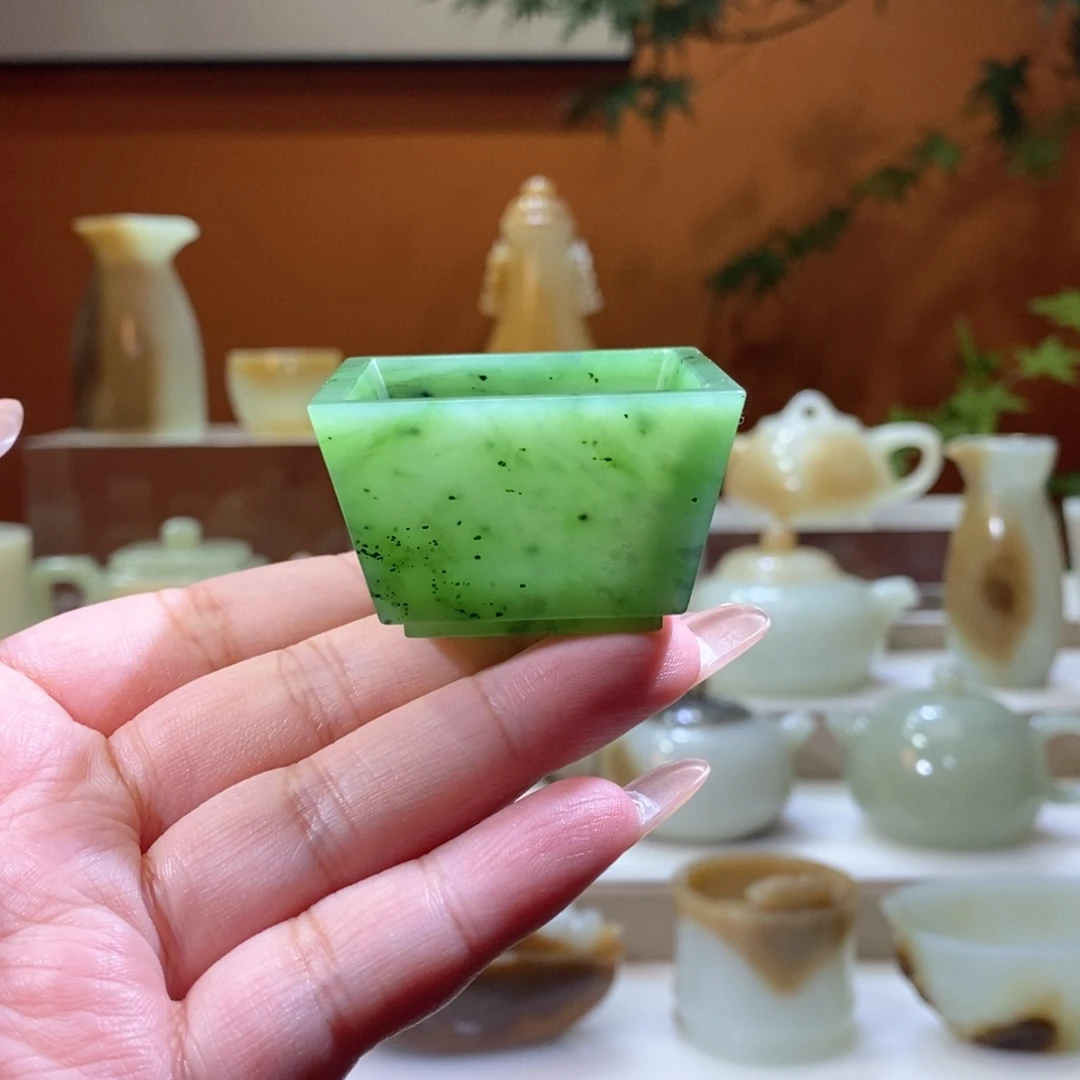 和田玉未镶嵌摆件文**型碧玉果绿四方杯福利