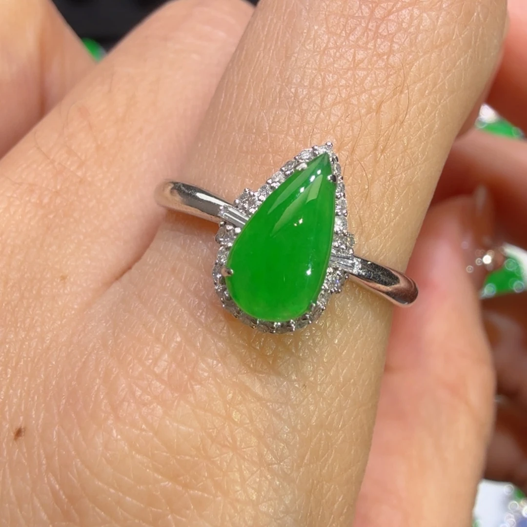 翡翠18K金镶嵌戒指收到货48小时鉴赏期