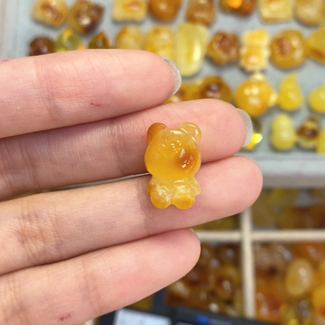 蜜蜡颈饰未镶嵌小熊