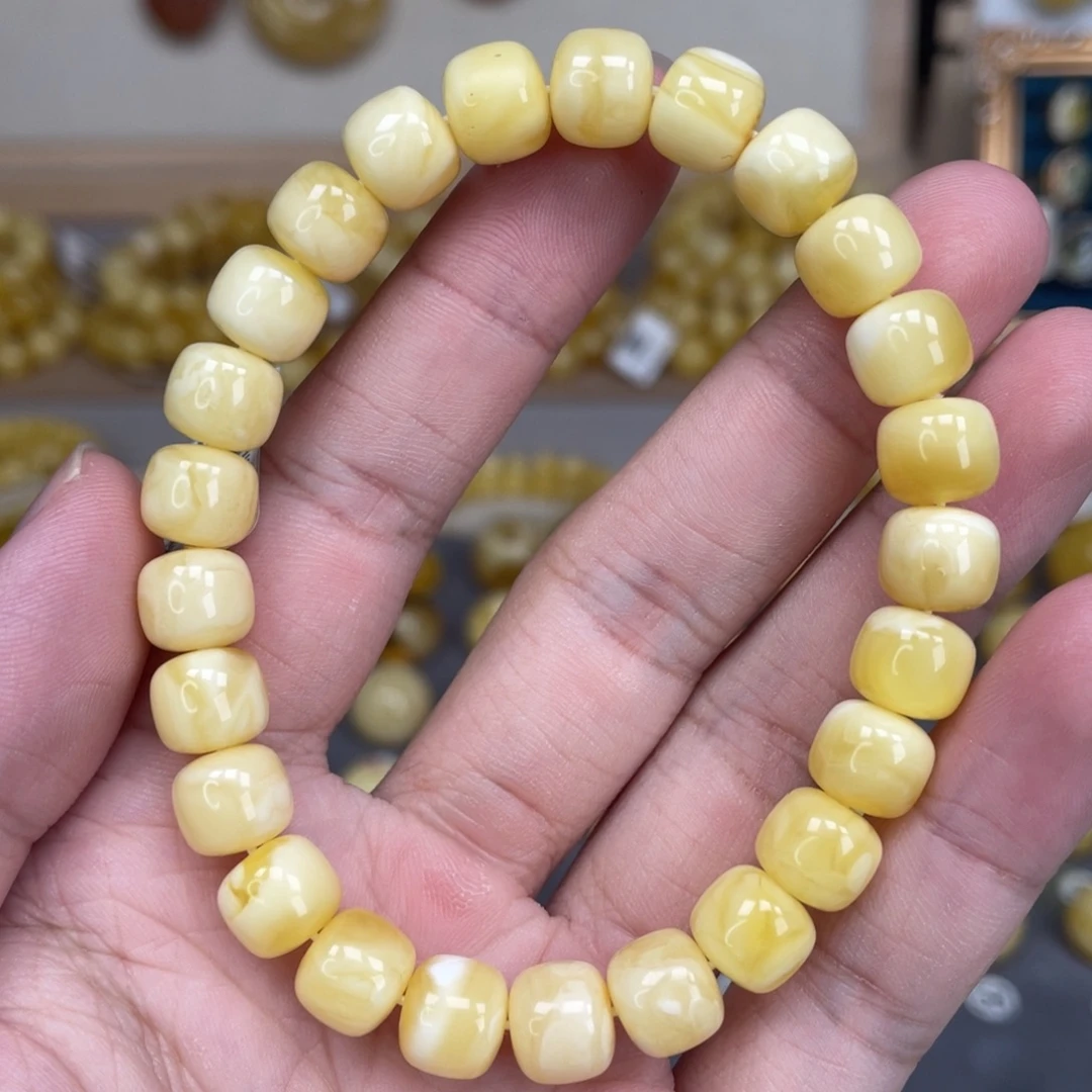 琥珀未镶嵌裸石64号