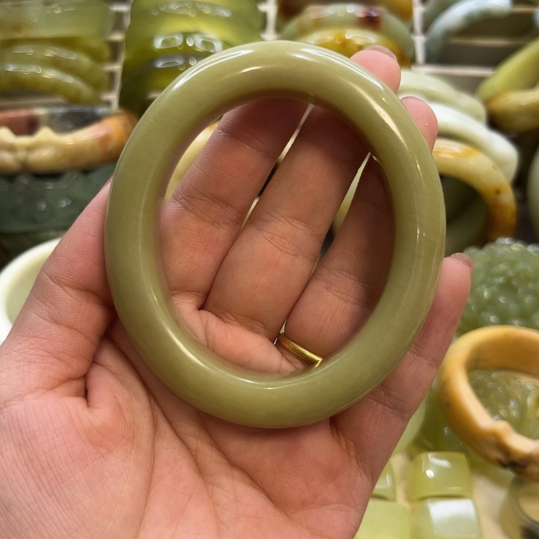 蛇纹石玉未镶嵌手镯10号57能戴贵妃微瑕