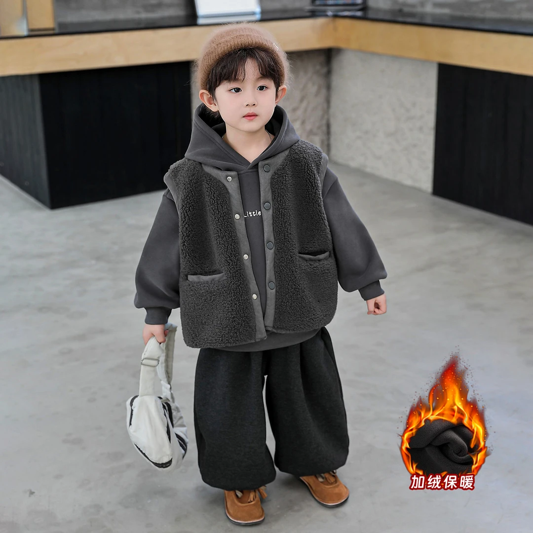 男童加绒加厚马甲套装秋冬季2025新款儿童韩版连帽卫衣冬装三件套