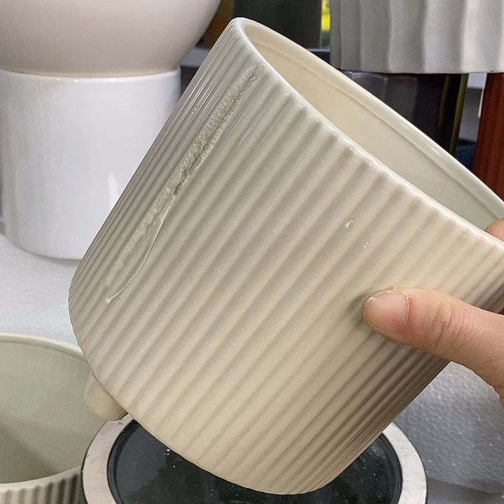 陶盆有孔 瑕疵针孔漏釉介意勿拍外高 16外口16