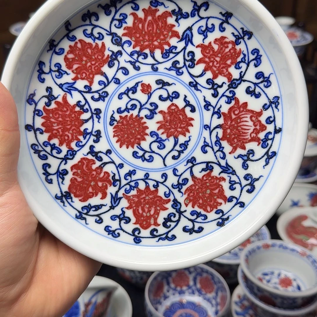青花釉里红缠枝莲壶承