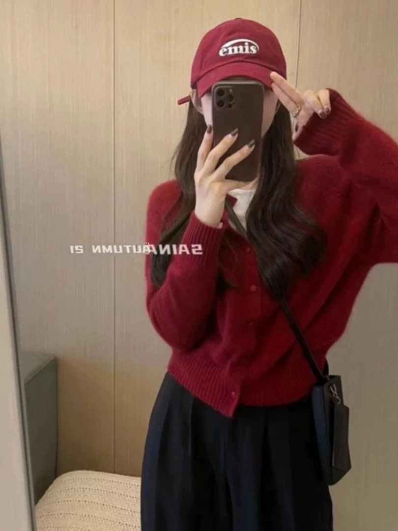 米蓝家名殿！巨好看～古典红v领小个子毛衣开衫外套001