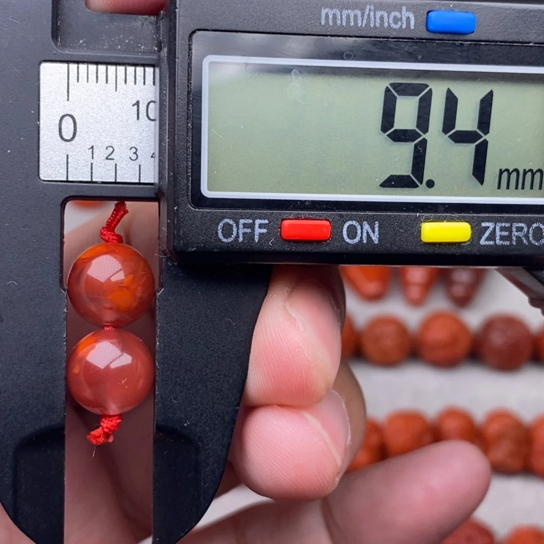 南红玛瑙配饰未镶嵌