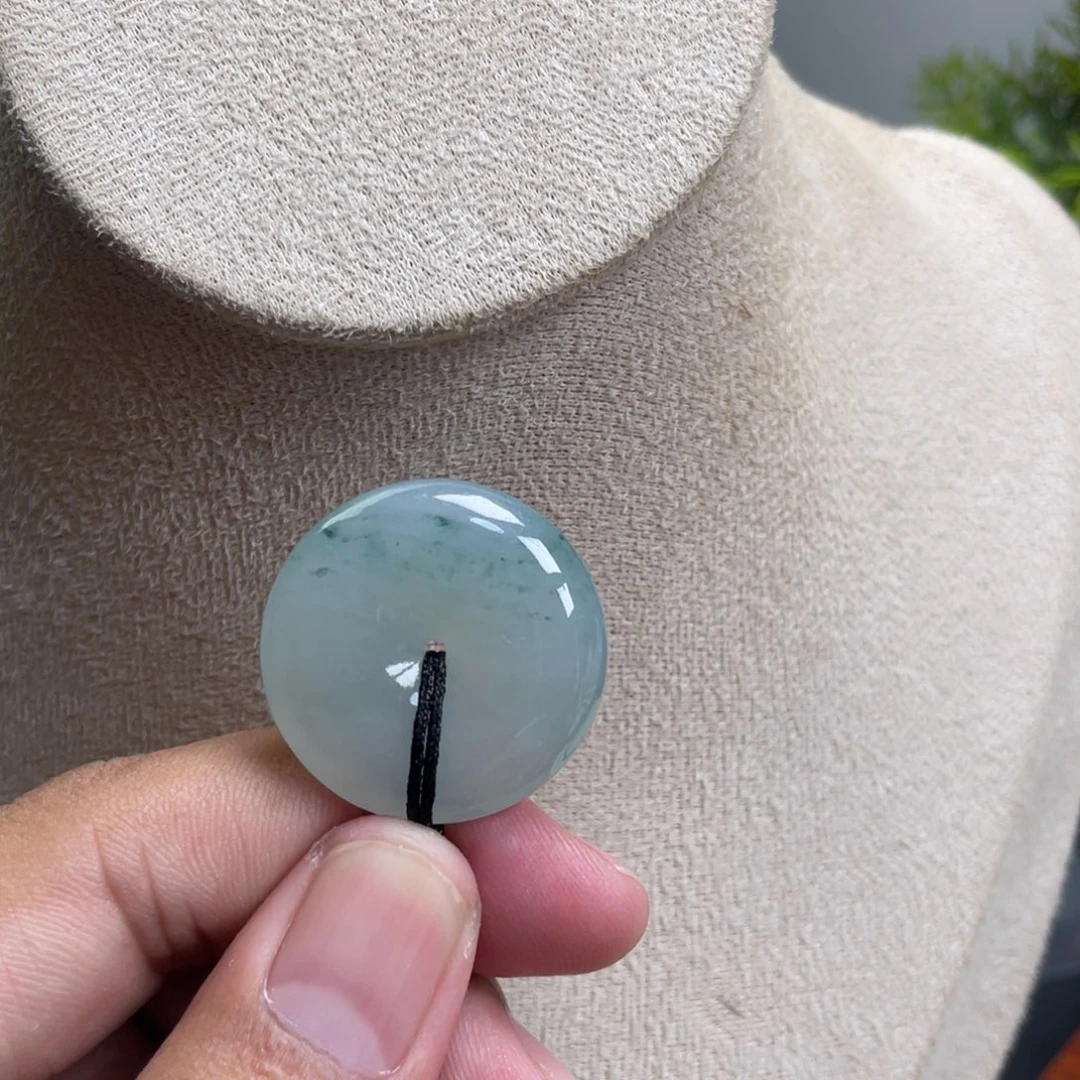 翡翠未镶嵌颈饰66458875666788