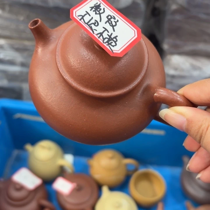 紫砂茶壶宜兴原矿红降坡