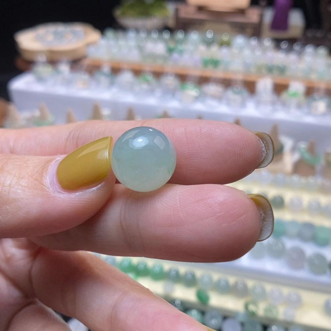 翡翠未镶嵌颈饰13晴底