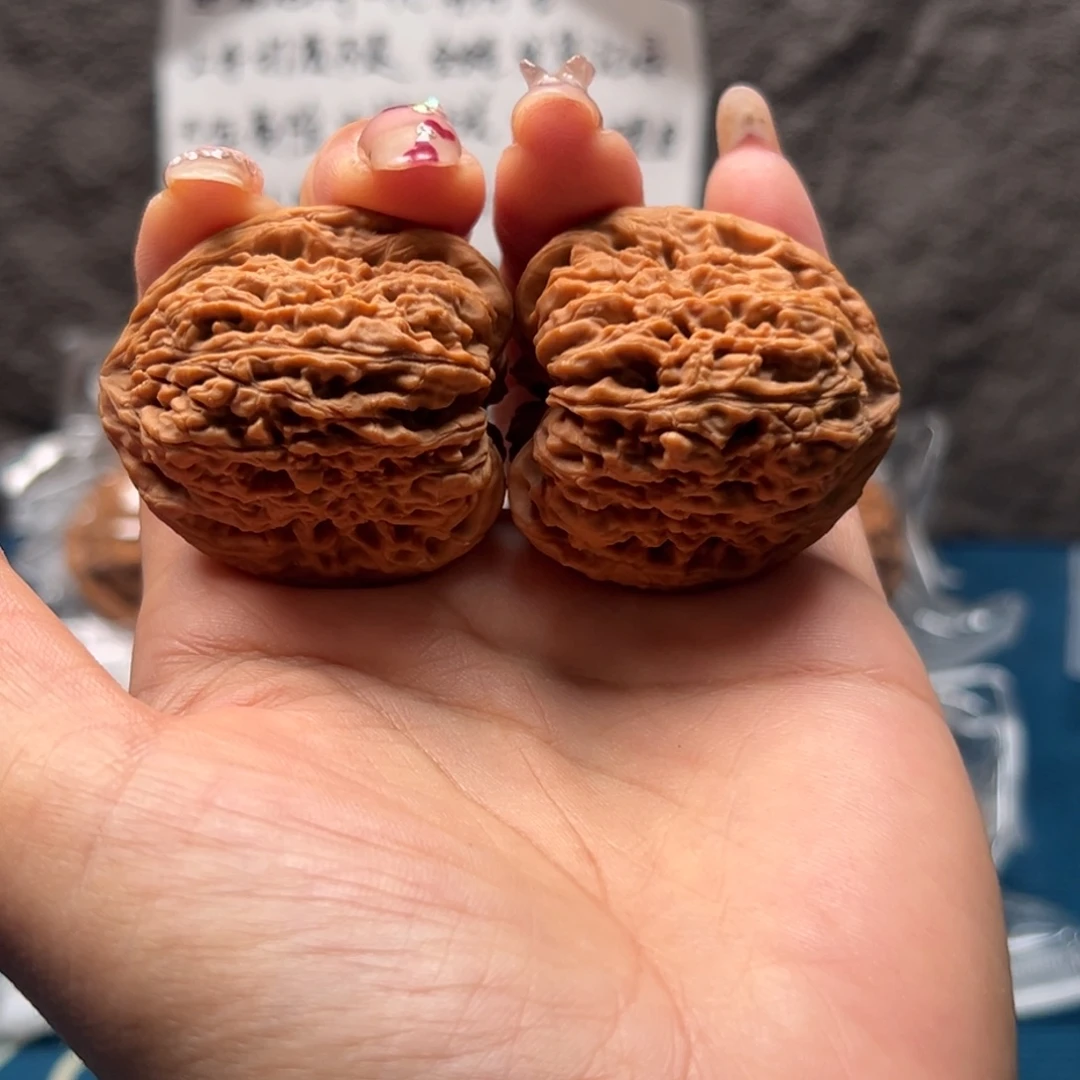 半***田把件文玩核桃南疆39黄点生长线