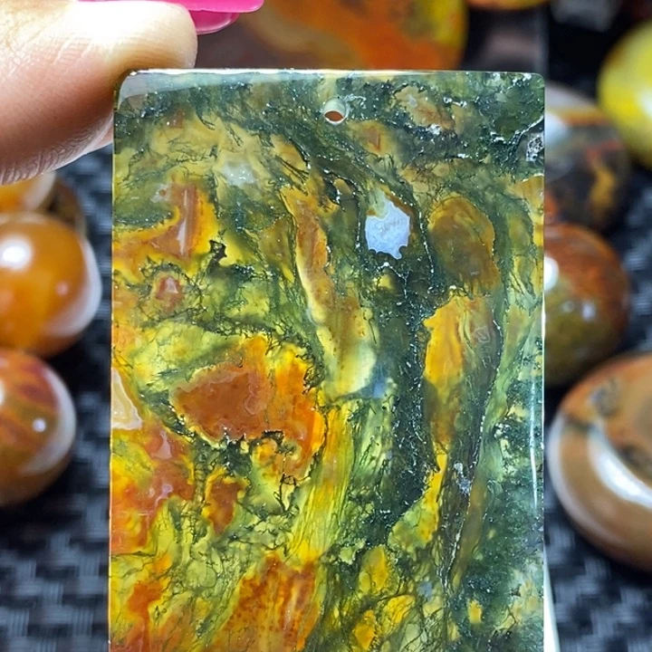 玛瑙/玉髓颈饰足铂镶嵌