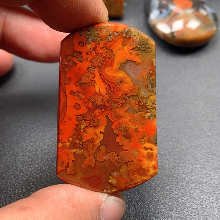 玛瑙/玉髓颈饰未镶嵌孙*叔