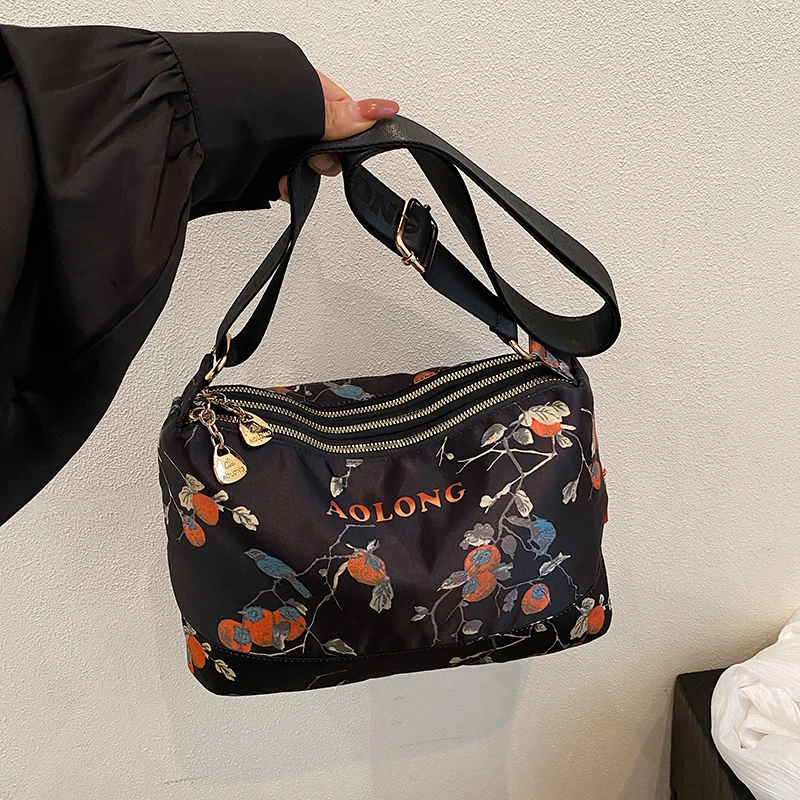 三层国风新款休闲旅游斜挎包防水复古简约百搭单肩包事事如意小包