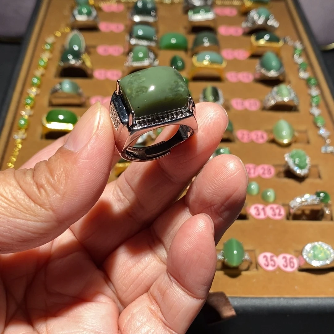 和田玉未镶嵌戒指