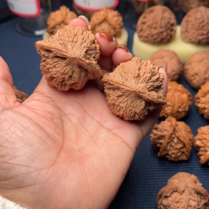 吊坠文玩核桃45满天星全品