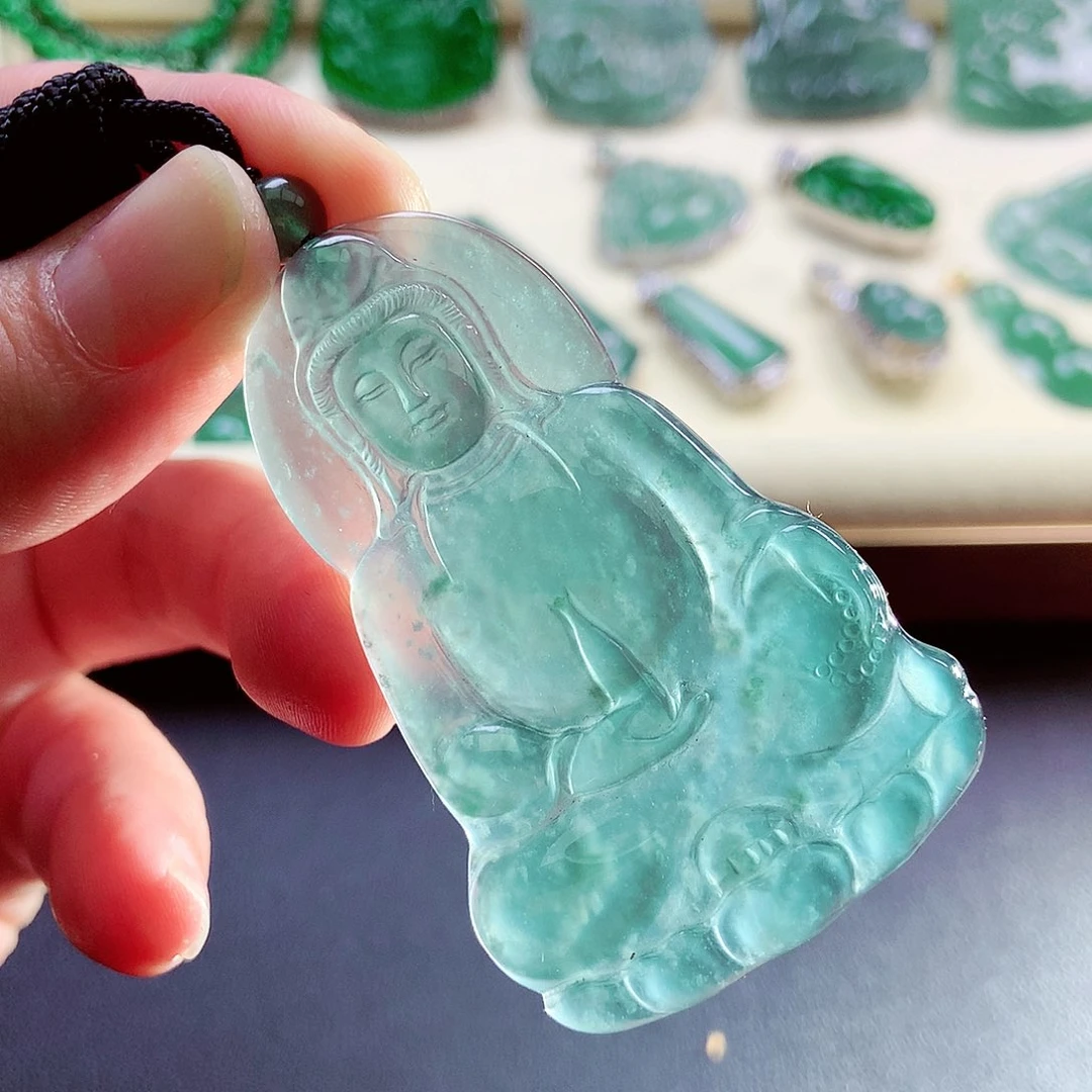 【闪购商品】翡翠颈饰未镶嵌天然