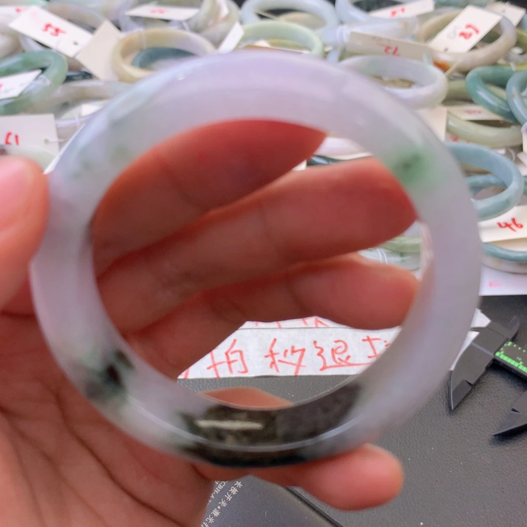 翡翠手镯未镶嵌15688899888888