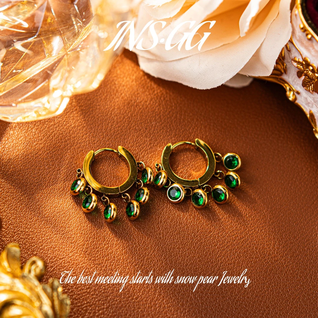 钛钢仿水晶耳饰 【INS · GG】轻奢气质小众设计百搭耳环 AE423