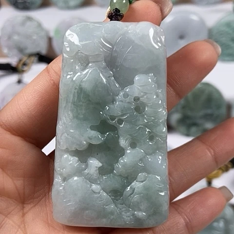 翡翠颈饰未镶嵌山水微瑕福利