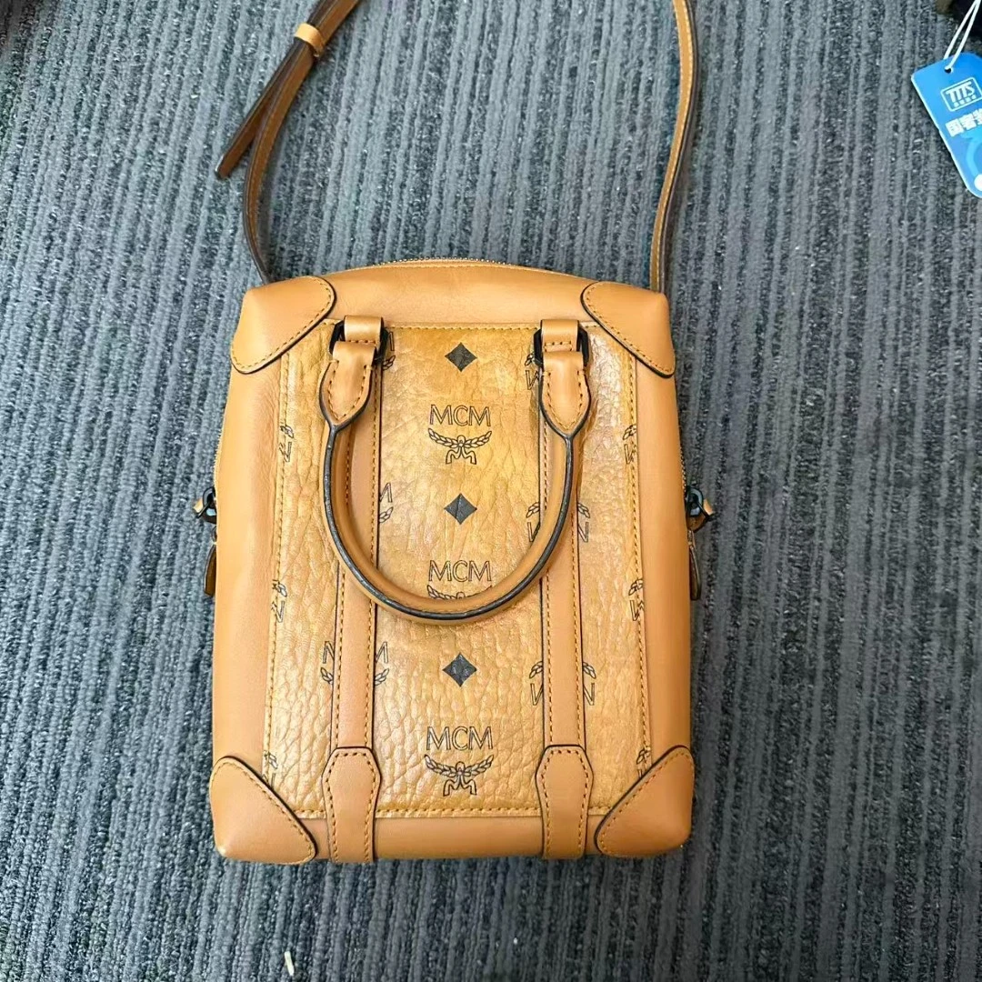 95新 MCM 干邑色手提单肩包 1671 0552