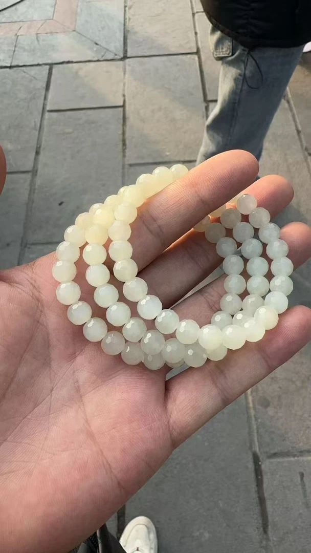 和田玉手串 12.30实在哥 多样性发拍一发一 卡8左右 代购不退