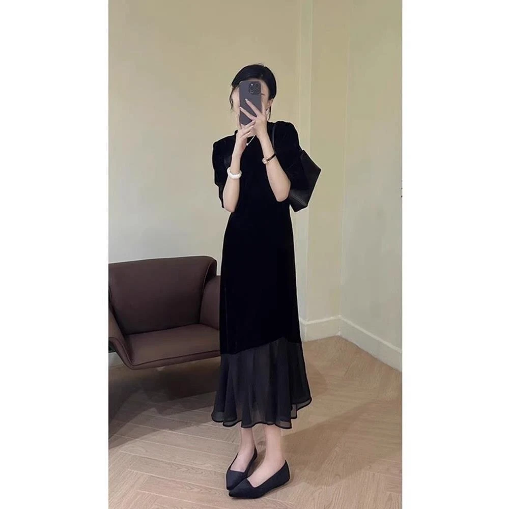法式赫本风高级感小黑裙网纱拼接气质连衣裙女夏季温柔系显瘦长裙