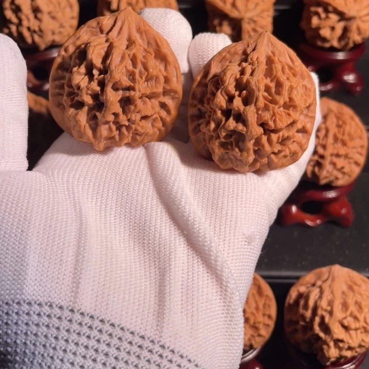 阔***子文玩核桃吊坠41官帽